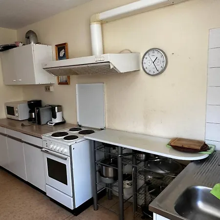 Wg-hostel *